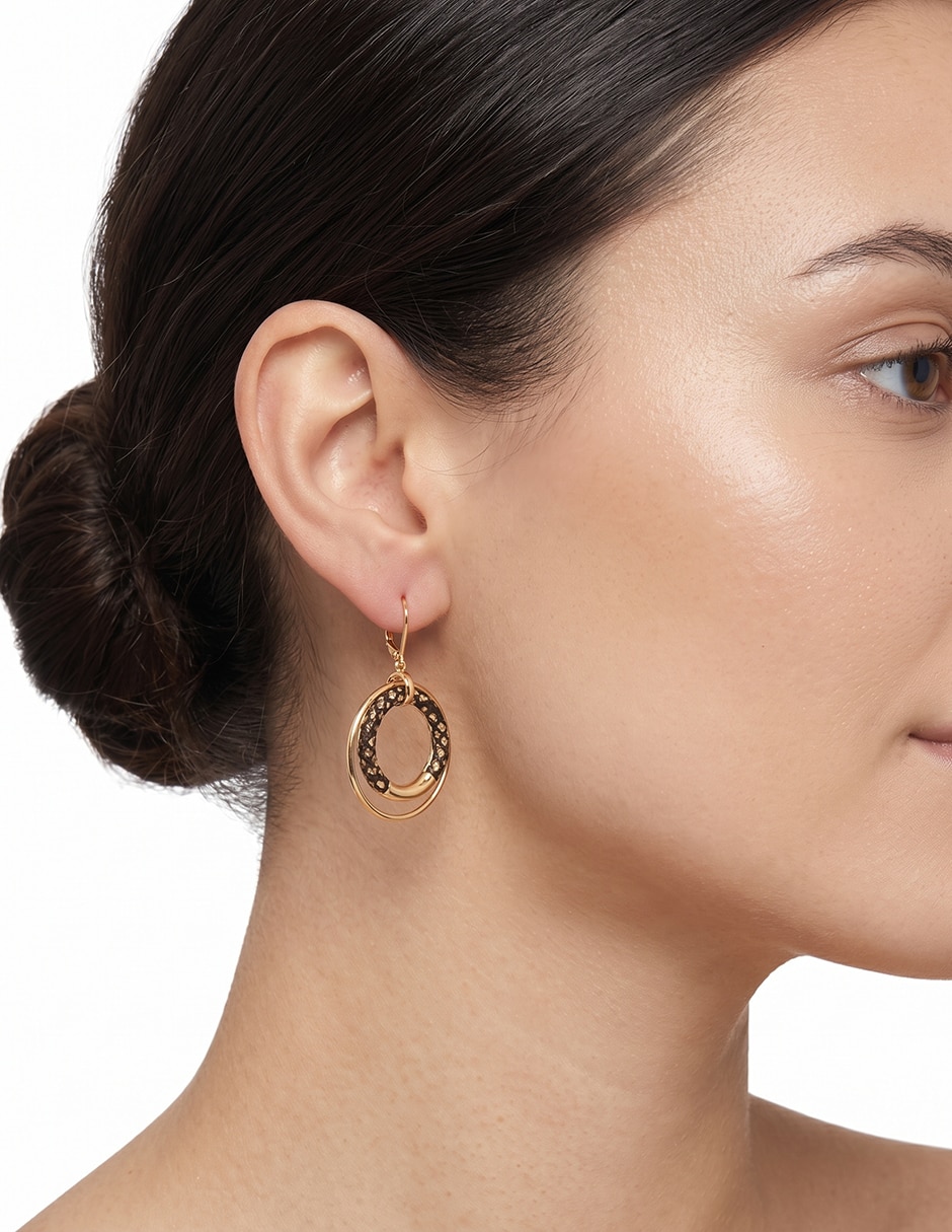 Aretes circulares Metallic Textured Color con acabado pulido 3