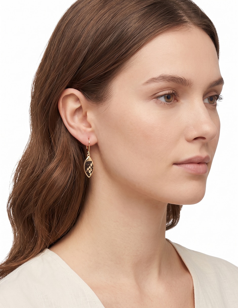 Aretes de gota Metallic Textured Color con acabado pulido 3