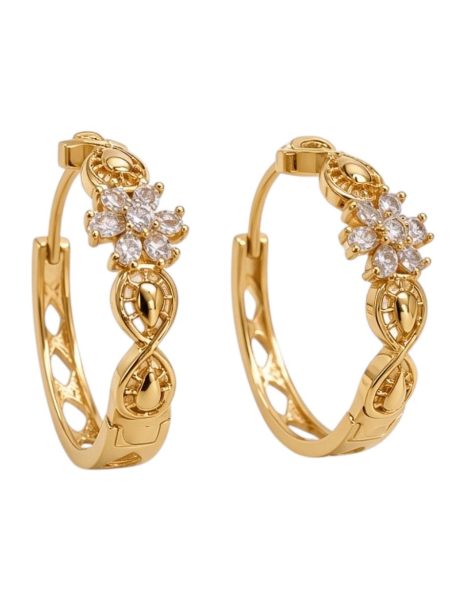 Arracadas de flor de oro laminado 14 K con acabado brillante