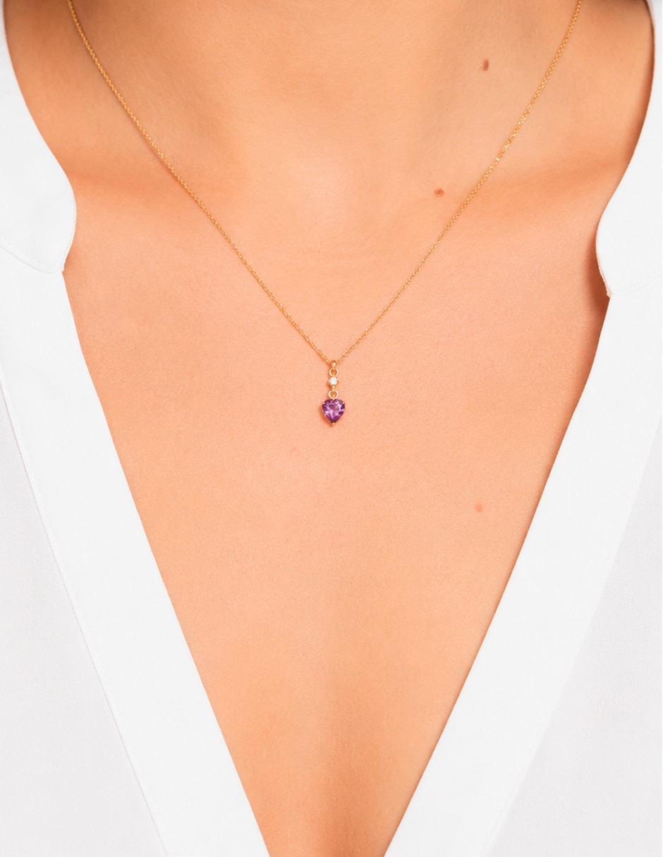 Collar con dije de corazón 3