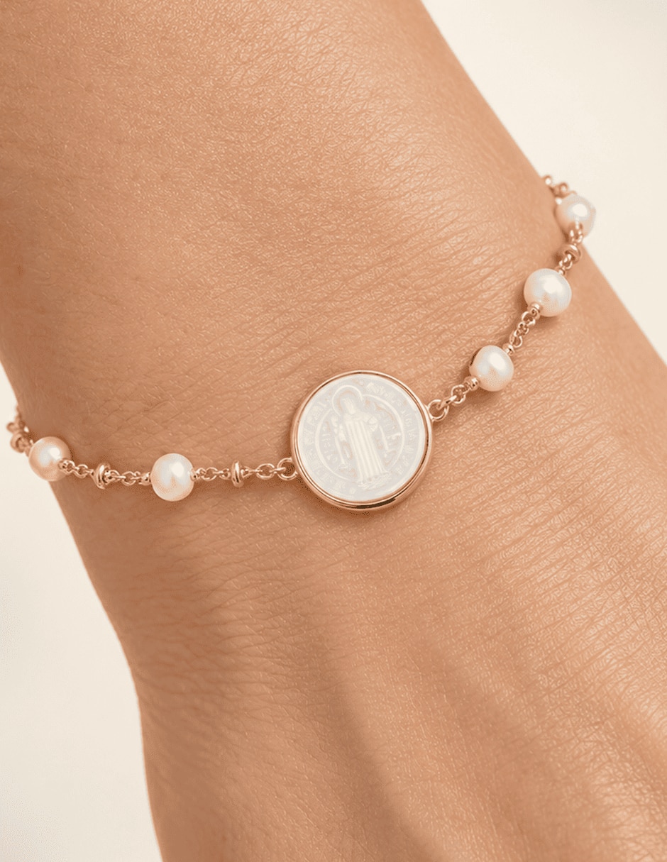 Pulsera con perla acabado baño de oro 14 K 4
