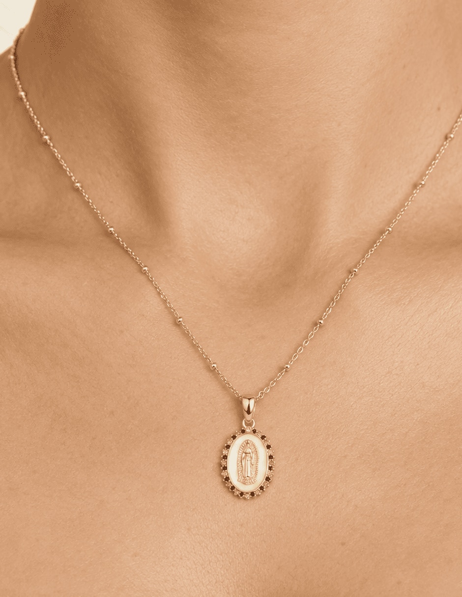 Collar ovalado con acabado baño de oro 14 K 3