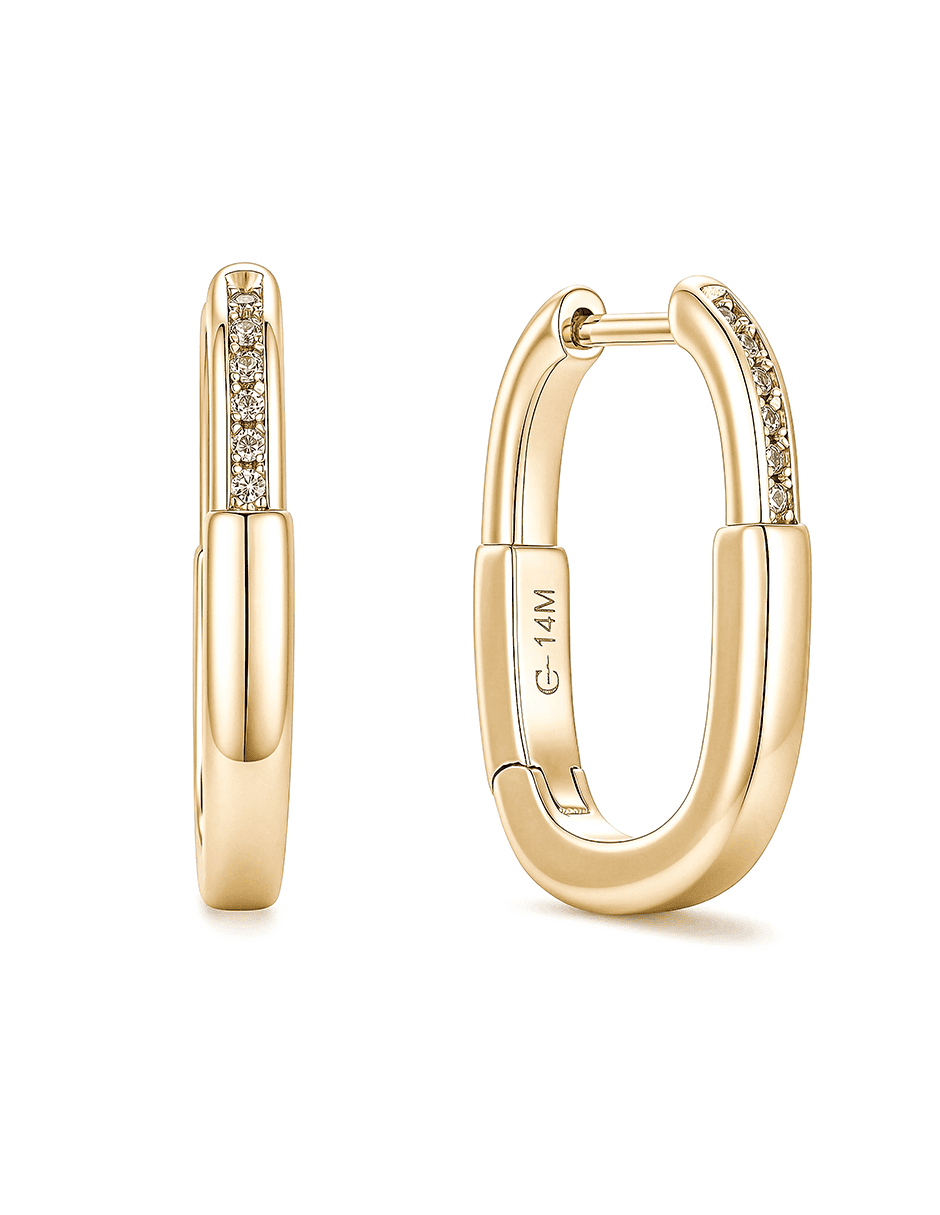 Aretes huggies ovalados con acabado baño de oro 14 K zirconia