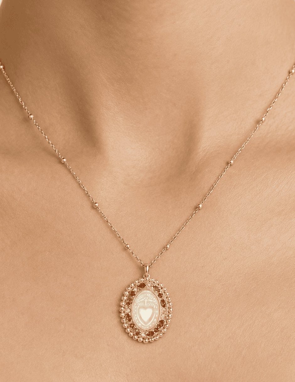 Collar ovalado con acabado baño de oro 14 K 4