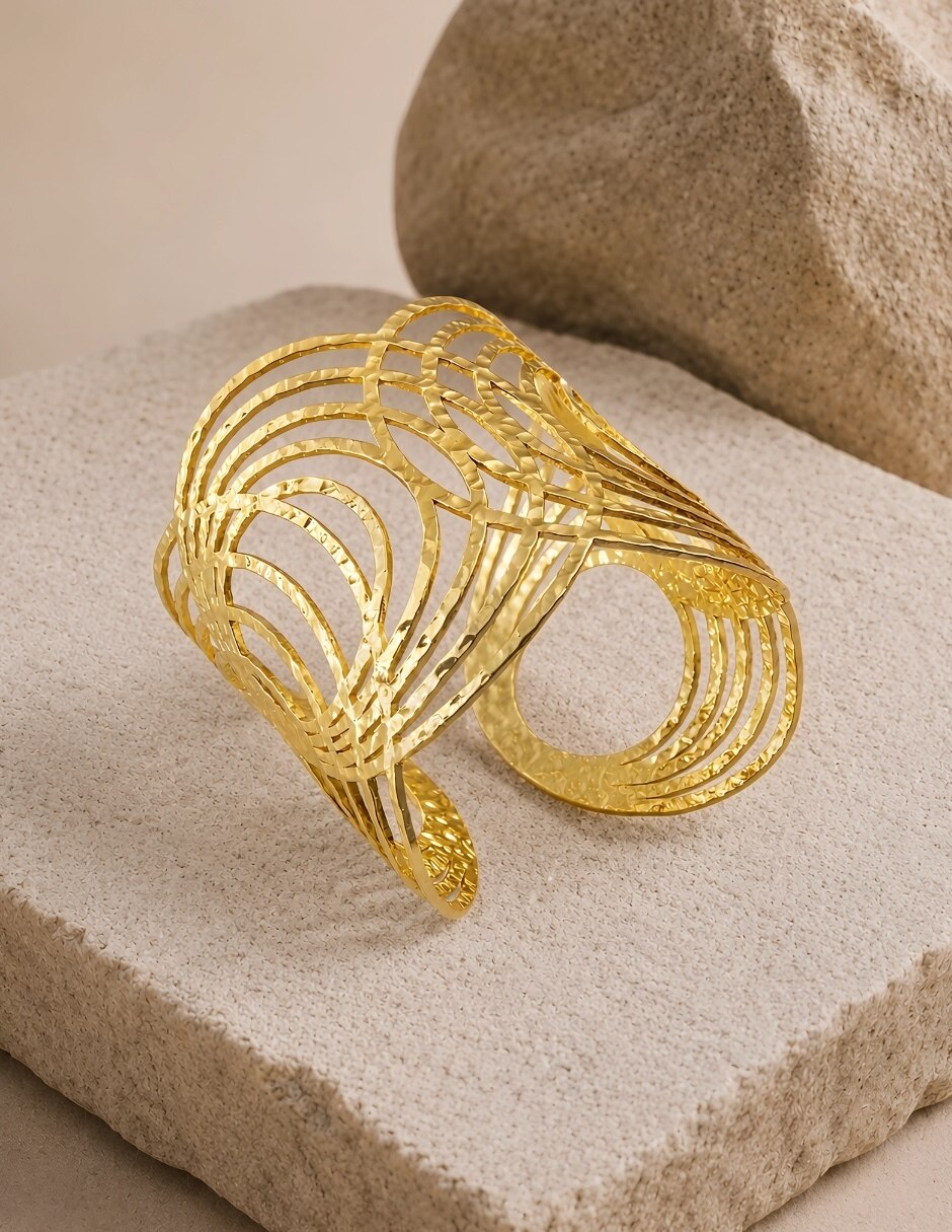 Brazalete con Ondara acabado baño de oro 7