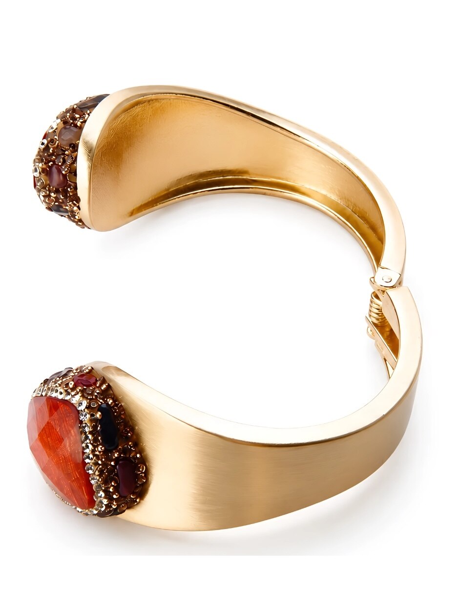 Brazalete con piedra natural Carmiín acabado baño de oro 3