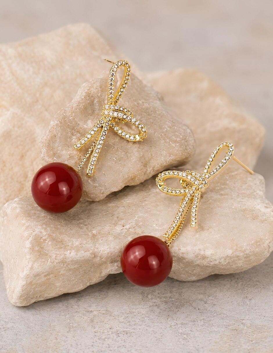 Aretes largos cerise con acabado baño de oro zirconia 5