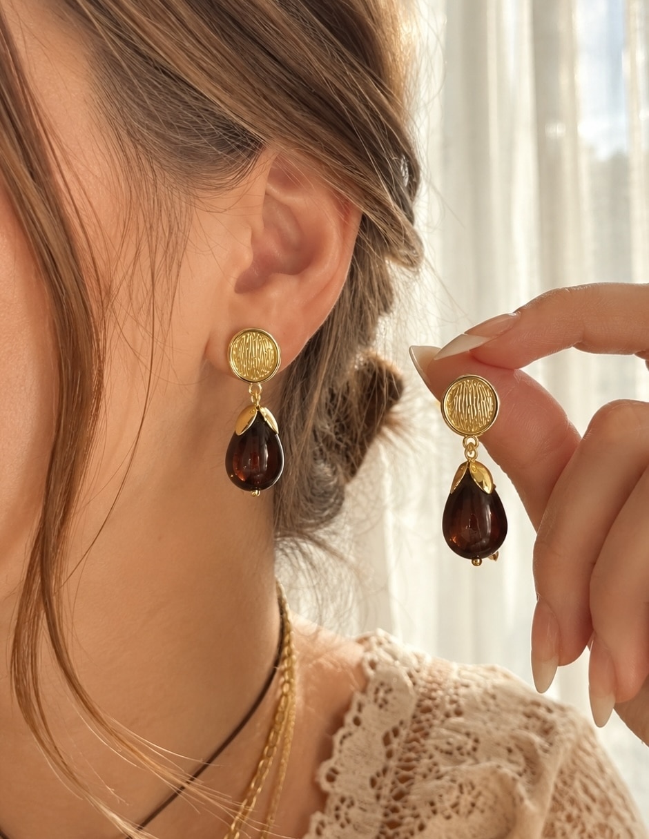 Broqueles ámbar con acabado baño de oro zirconia 8