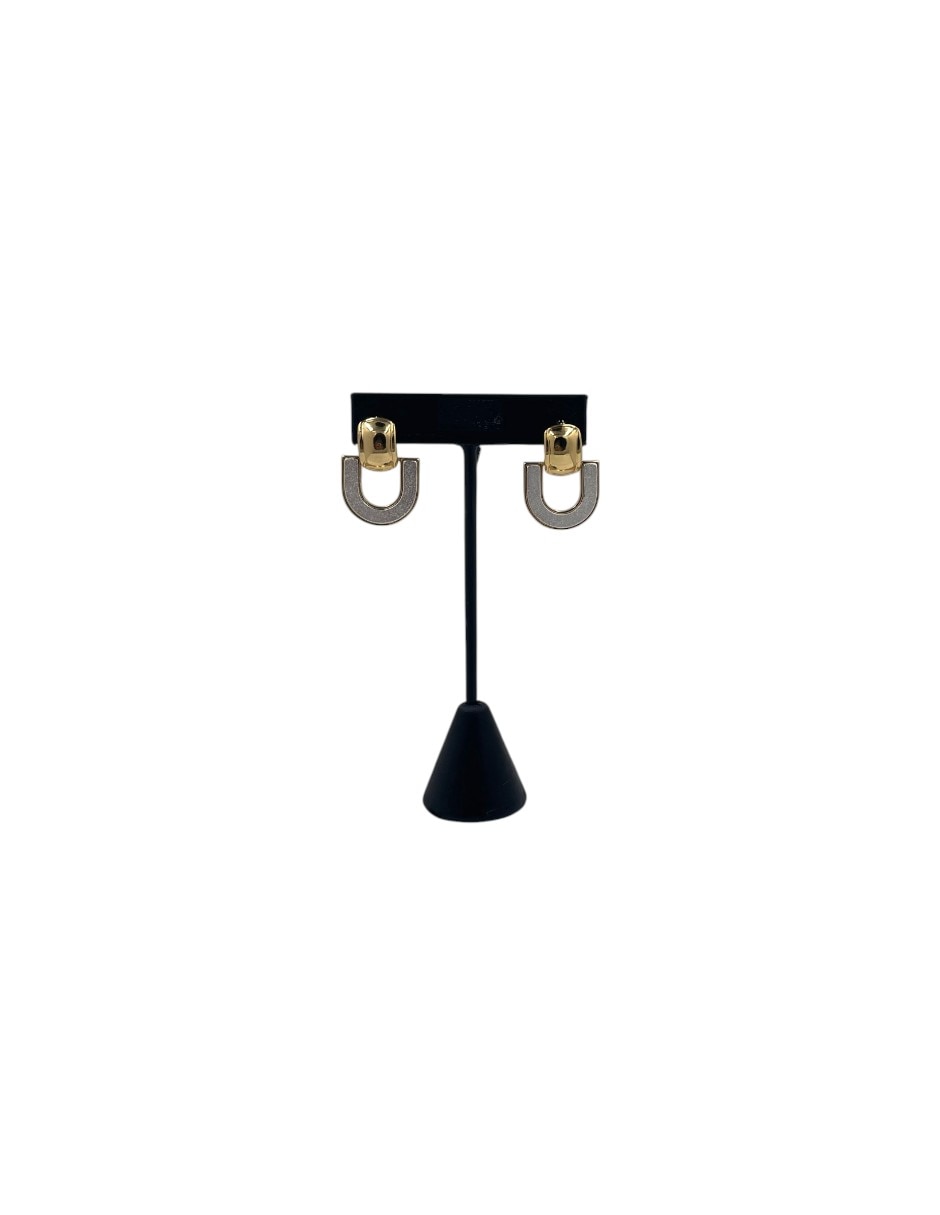 Aretes cortos de acero inoxidable con acabado brillante 3