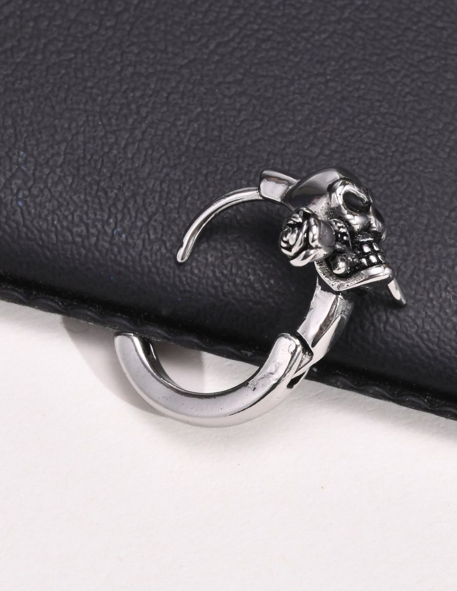 Aros de calaveras de acero inoxidable con acabado brillante 3