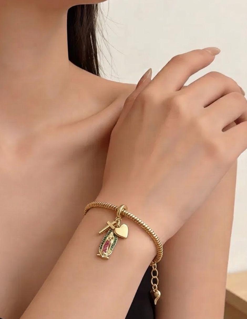 Pulsera y charms de oro laminado con zirconia cúbica 10 k 3
