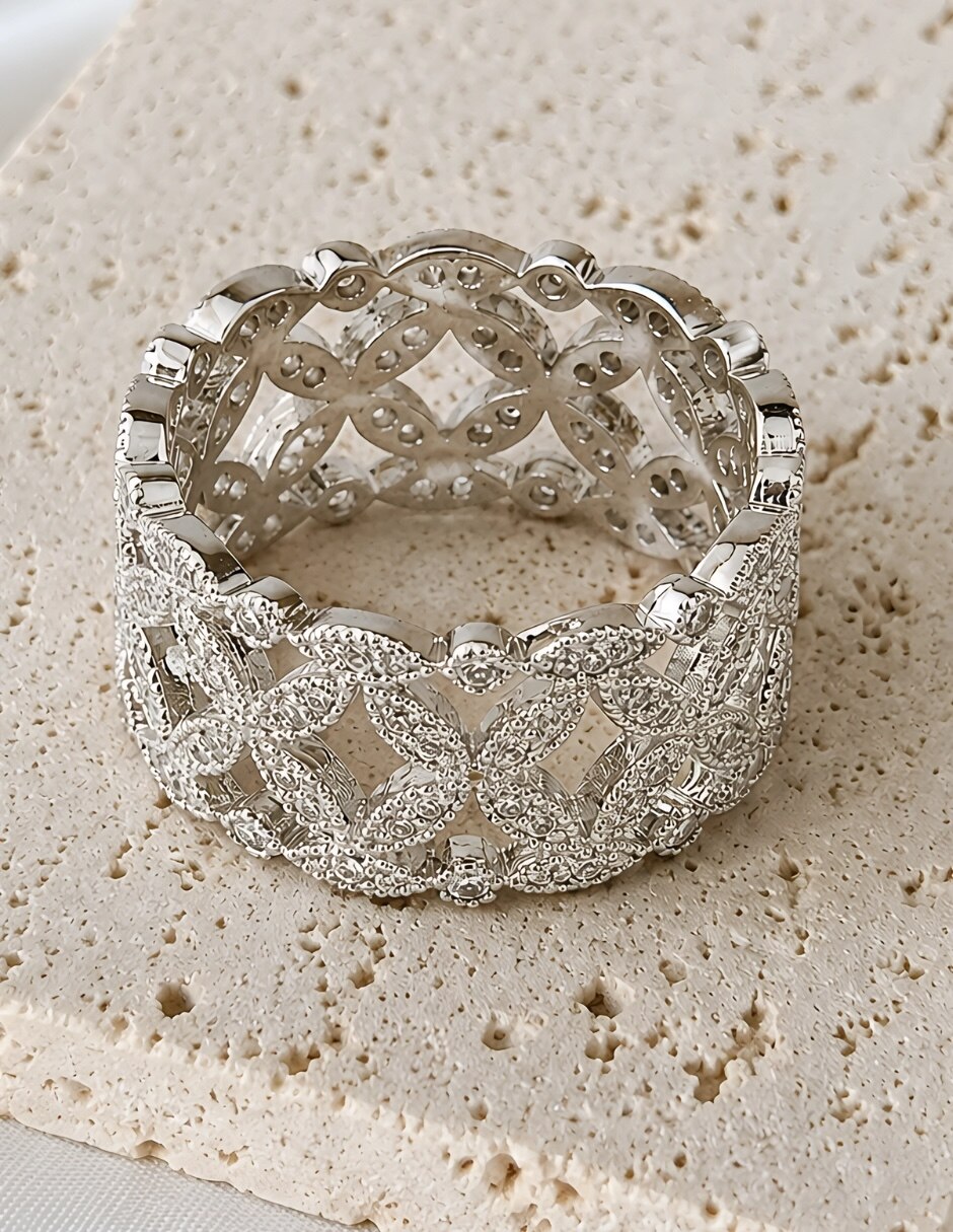 Anillo de (si aplica) No aplica Liora No aplica Sin kilataje de Aleación de metal Zirconia Baño de rodio 6