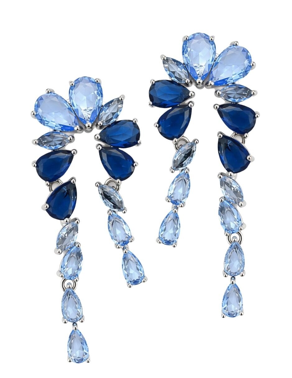 Broqueles de (si aplica) No aplica Cascadia de Aleación metálica Sin kilataje con acabado Baño de rodio Swarovski Broqueles de (si aplica) No aplica Cascadia de Aleación metálica Sin kilataje con acabado Baño de rodio Swarovski