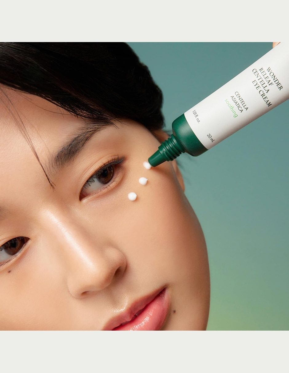 Crema para contorno de ojos recomendada para Bolsas y ojeras Día y noche Wonder Releaf Centella Todo tipo piel 7