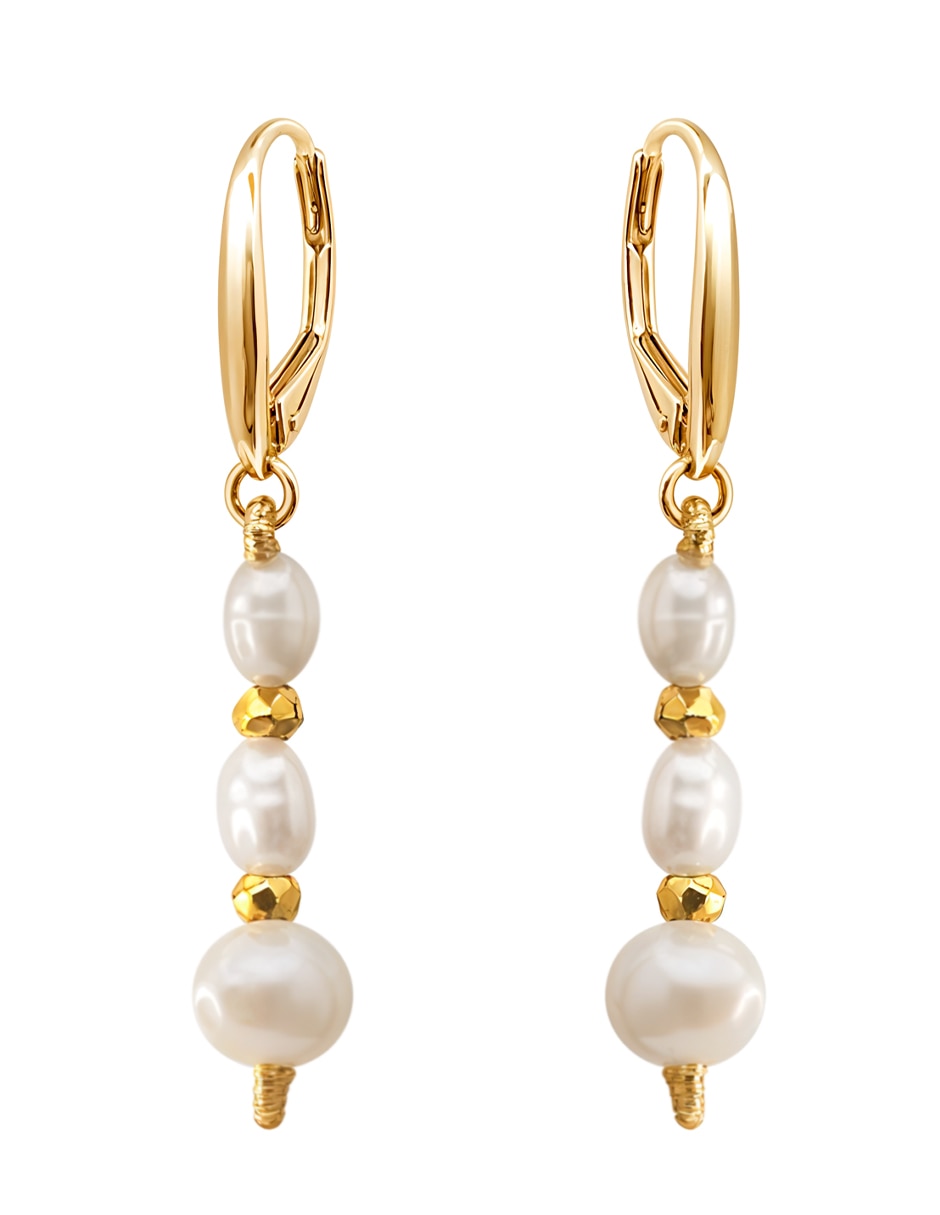 Aretes cortos con acabado Baño de oro 14 K perla