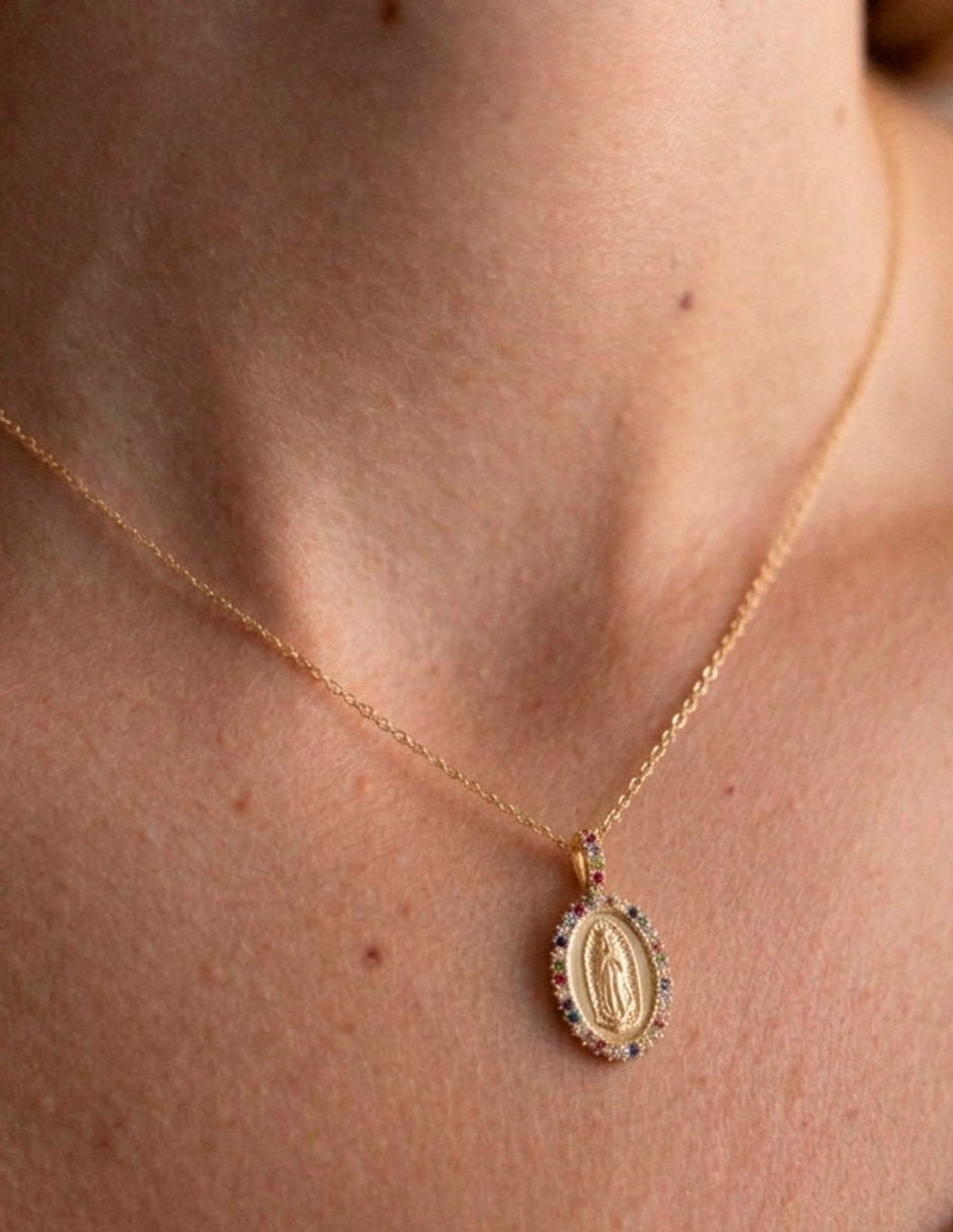 Collar con dije Virgen de Guadalupe Carmela Mía baño de oro 14 K 4